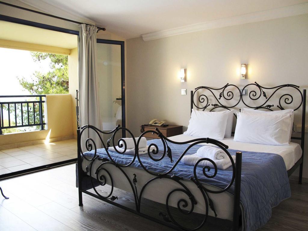 Hotel Azur Kriopigi Habitación foto