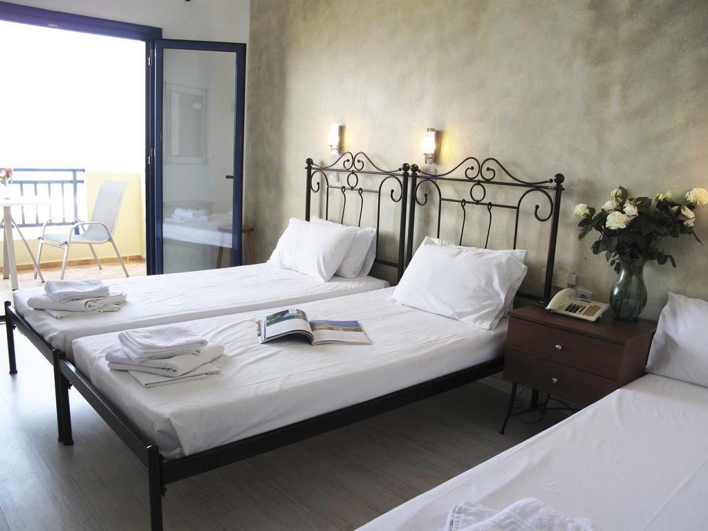 Hotel Azur Kriopigi Habitación foto